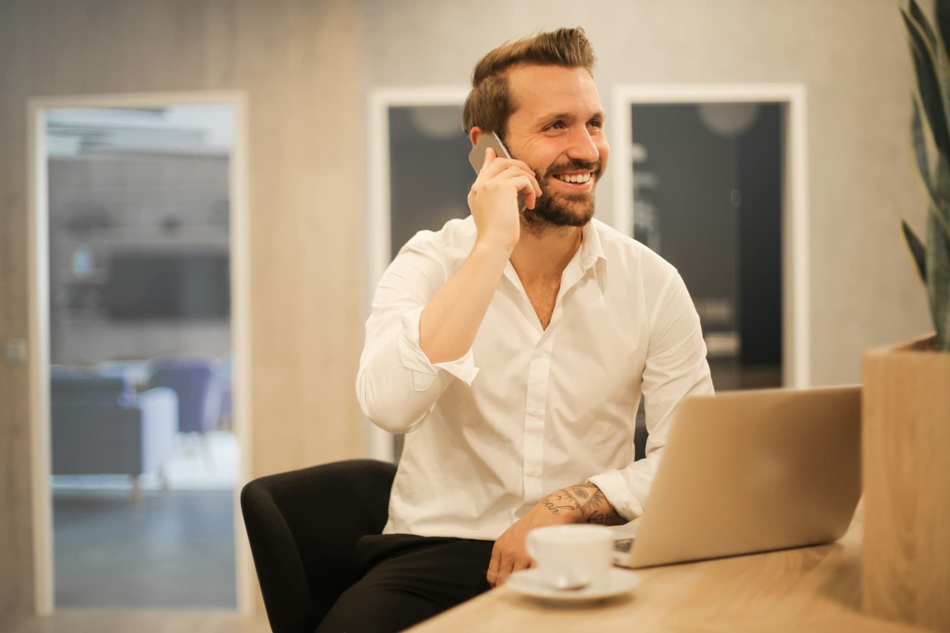 Transform Your Business Operations with AI Chatbots & Voice Agents